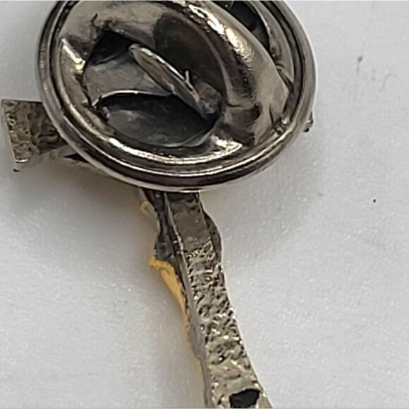 "5/$25" Vintage 2 Tone INRI Jesus Crusafix Tie Pin - Picture 6 of 7